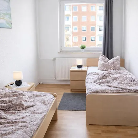 Apartment Moderne Mit Balkon In