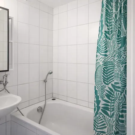 Apartment Moderne Mit Balkon In *